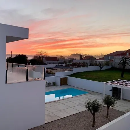 Casa Mikali * Alfeizerão